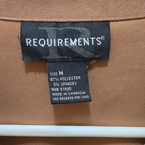 Requirements Tan Jacket - Picture 2 of 6